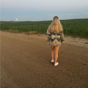 Meet your Posher, Caraline